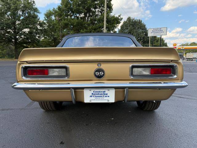 Chevrolet-camaro-1967-custom-331