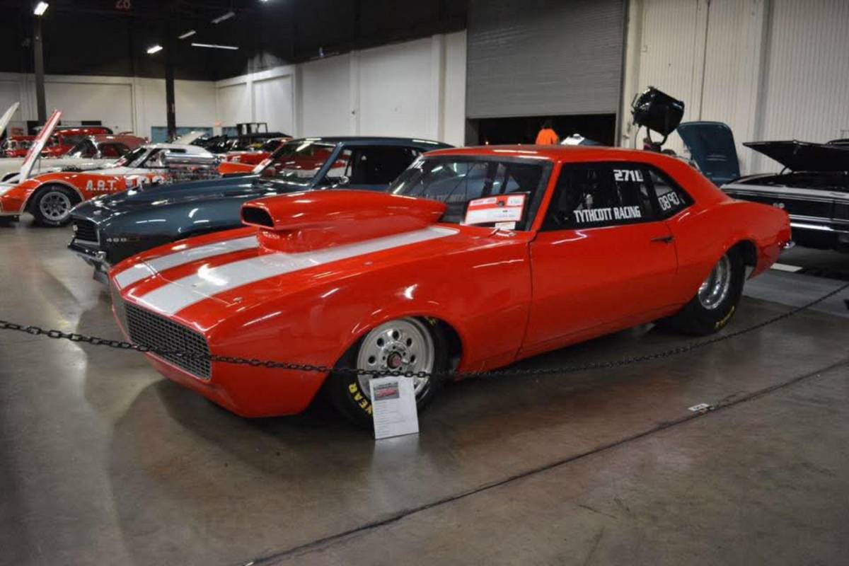 Chevrolet-camaro-1967-red-2