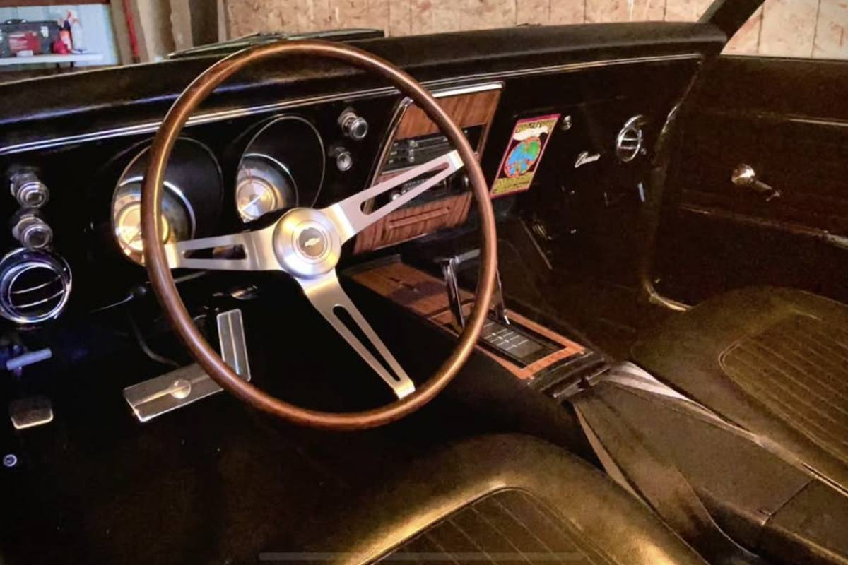 Chevrolet-camaro-1968-25