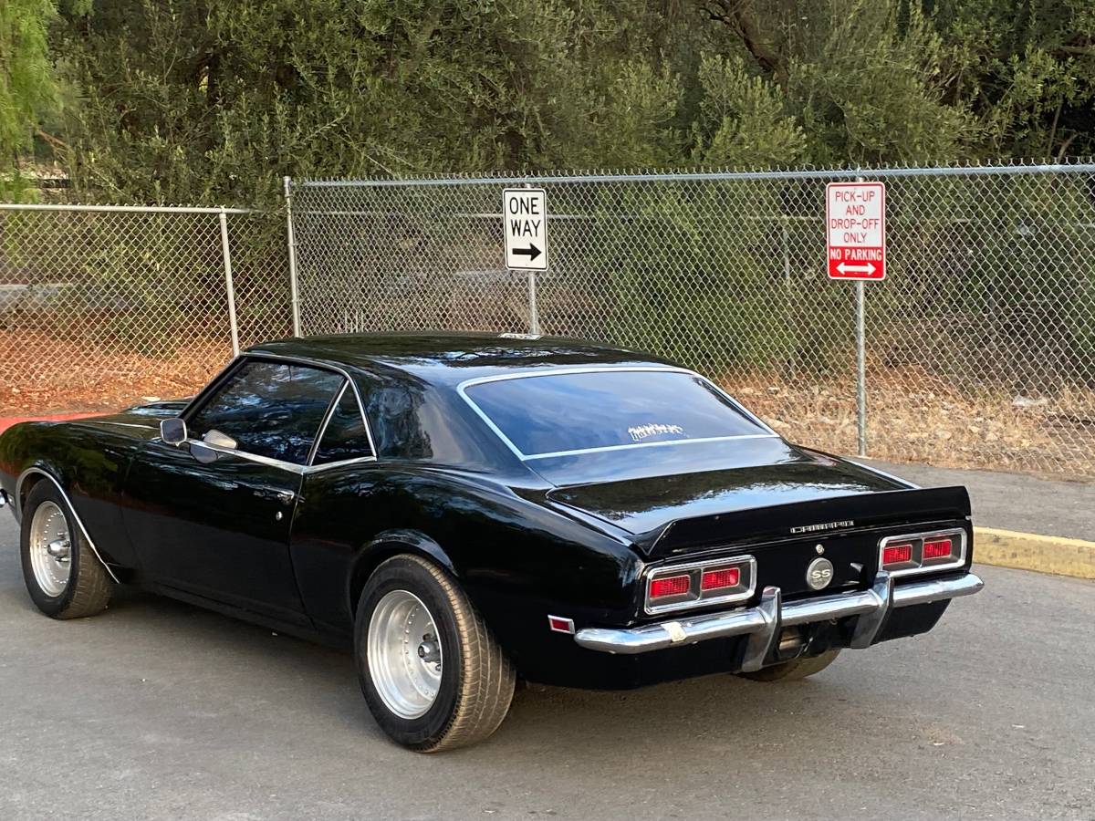 Chevrolet-camaro-1968-black-1