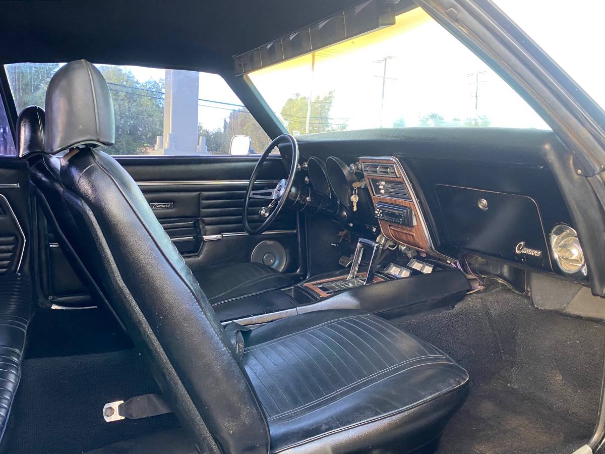 Chevrolet-camaro-1968-black-10