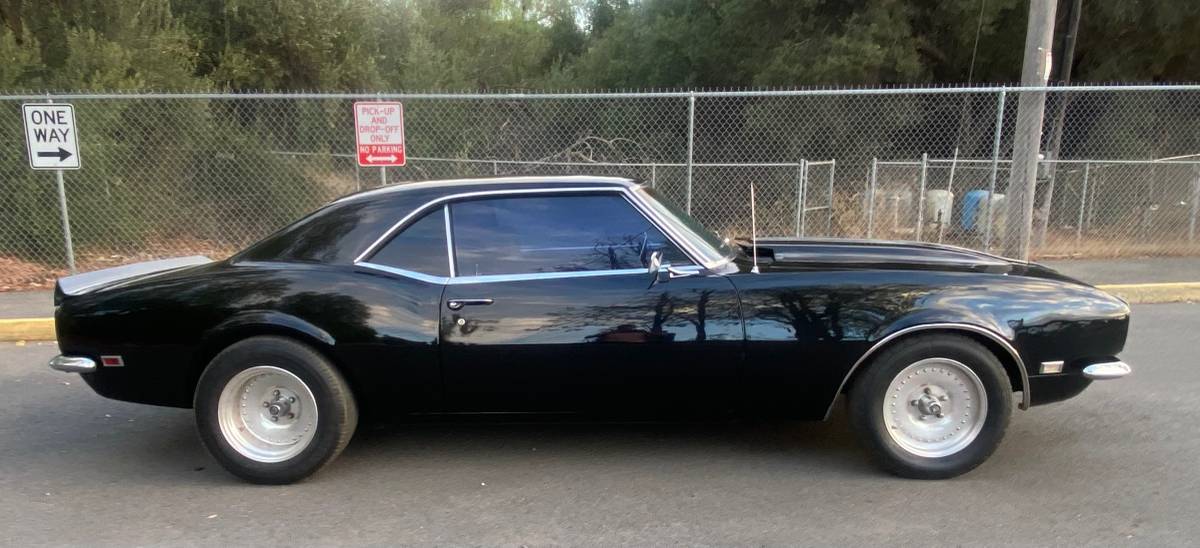 Chevrolet-camaro-1968-black-5