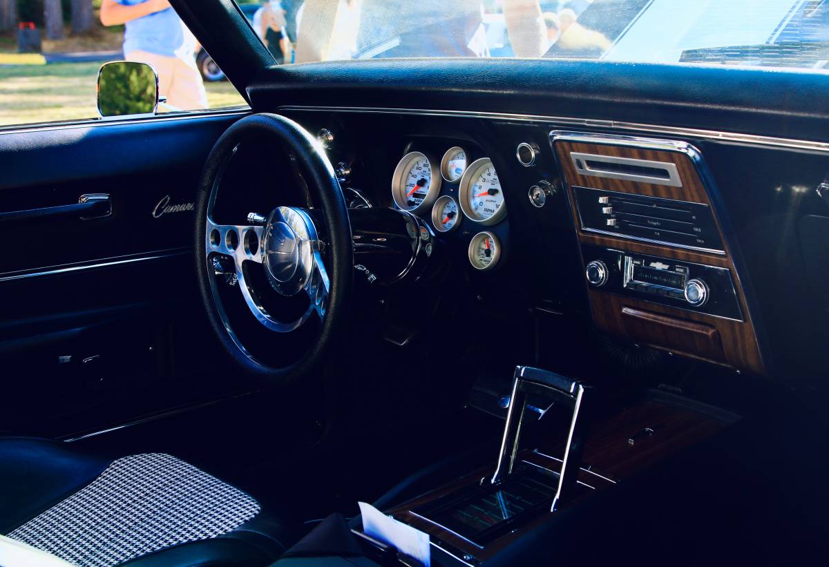 Chevrolet-camaro-1968-blue-20