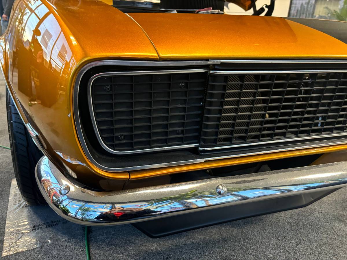 Chevrolet-camaro-1968-orange-11