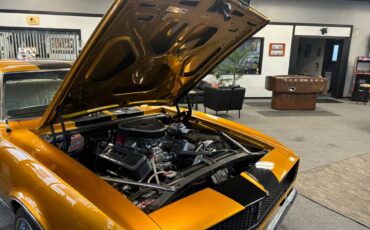 Chevrolet-camaro-1968-orange-3