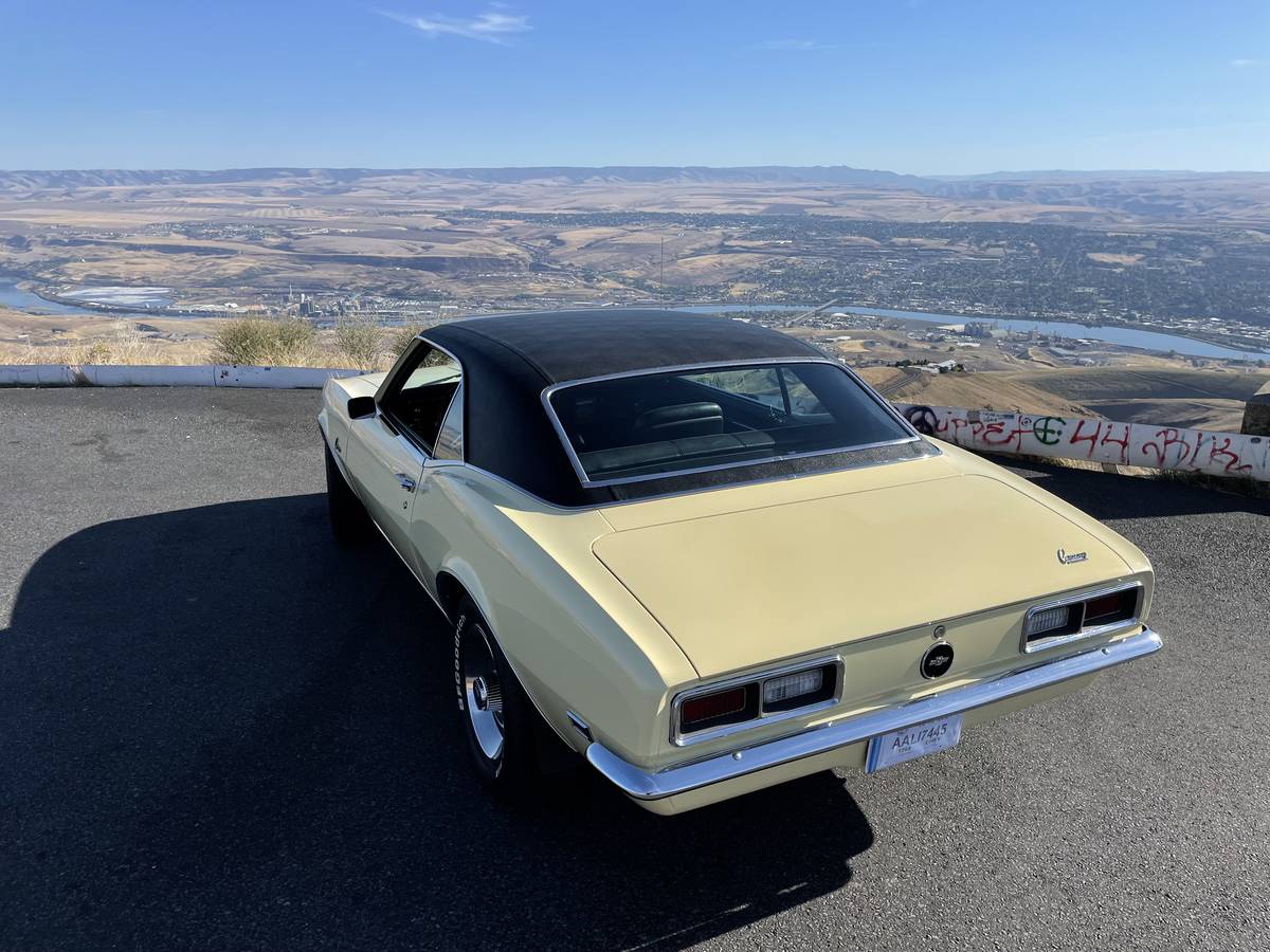 Chevrolet-camaro-1968-yellow-1