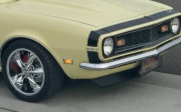 Chevrolet-camaro-1968-yellow-10
