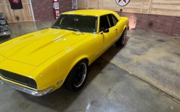 Chevrolet-camaro-1968-yellow-17