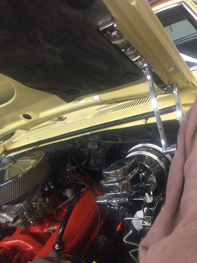 Chevrolet-camaro-1968-yellow-2