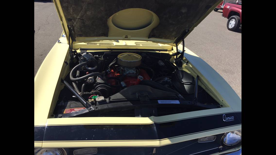 Chevrolet-camaro-1968-yellow-3