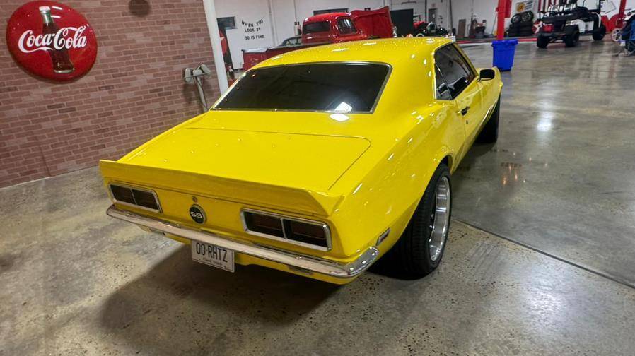 Chevrolet-camaro-1968-yellow-7