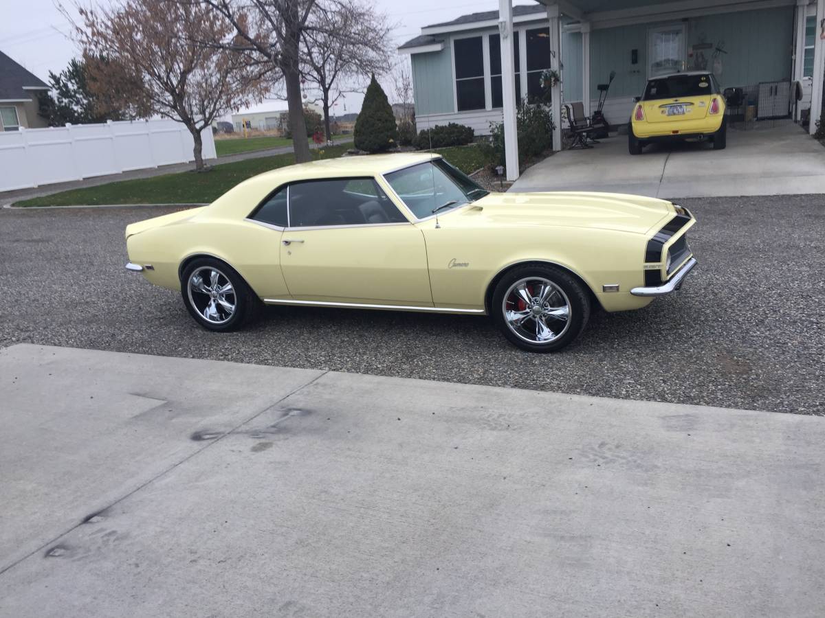 Chevrolet-camaro-1968-yellow