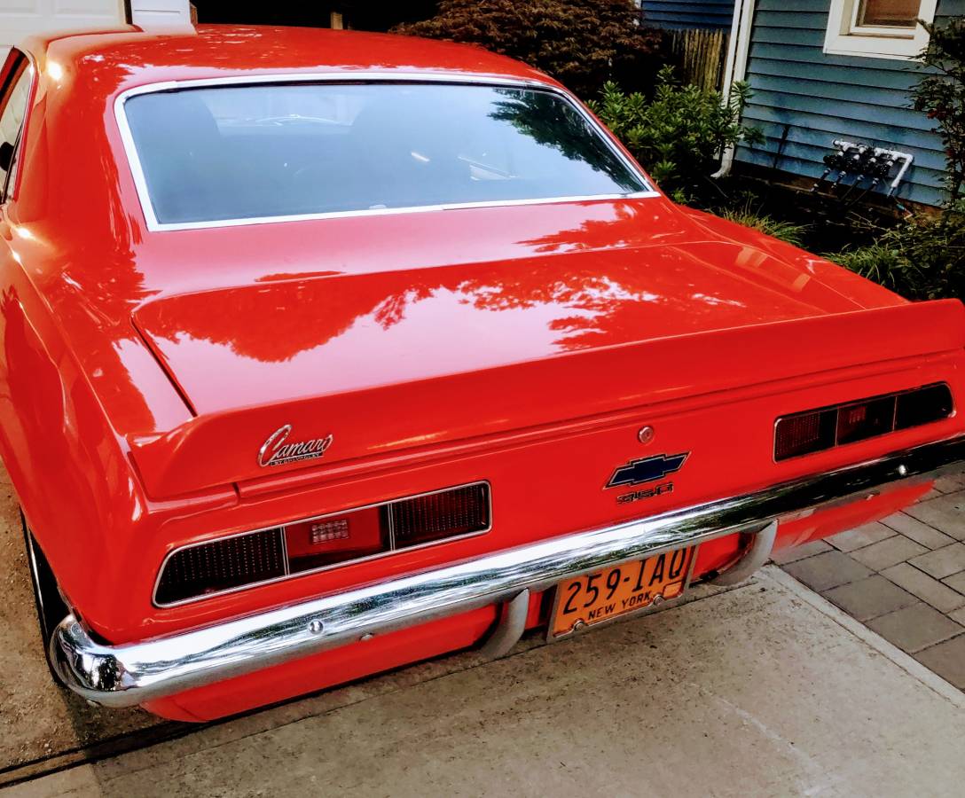 Chevrolet-camaro-1969-orange-3