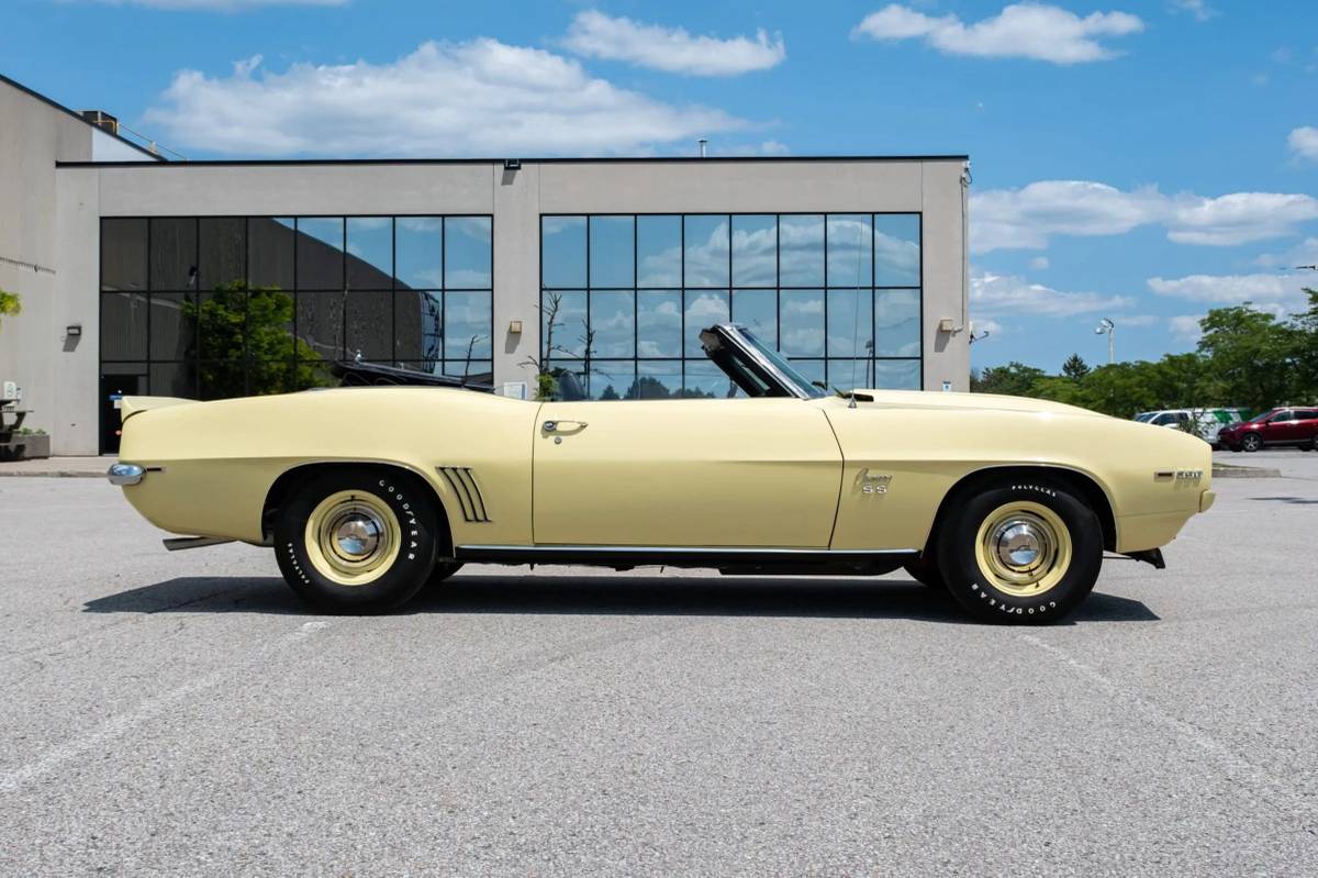 Chevrolet-camaro-1969-yellow-1