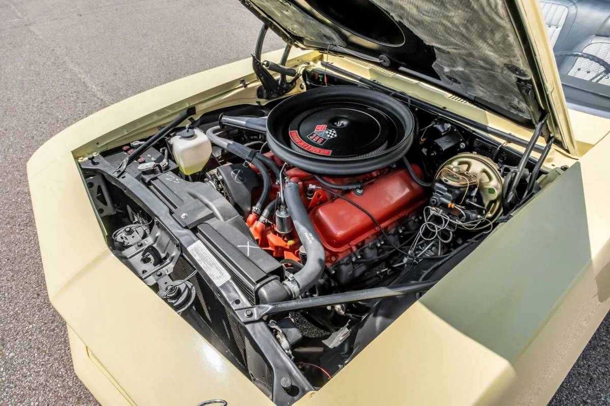 Chevrolet-camaro-1969-yellow-6