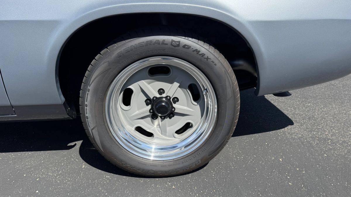Chevrolet-camaro-1970-silver-14