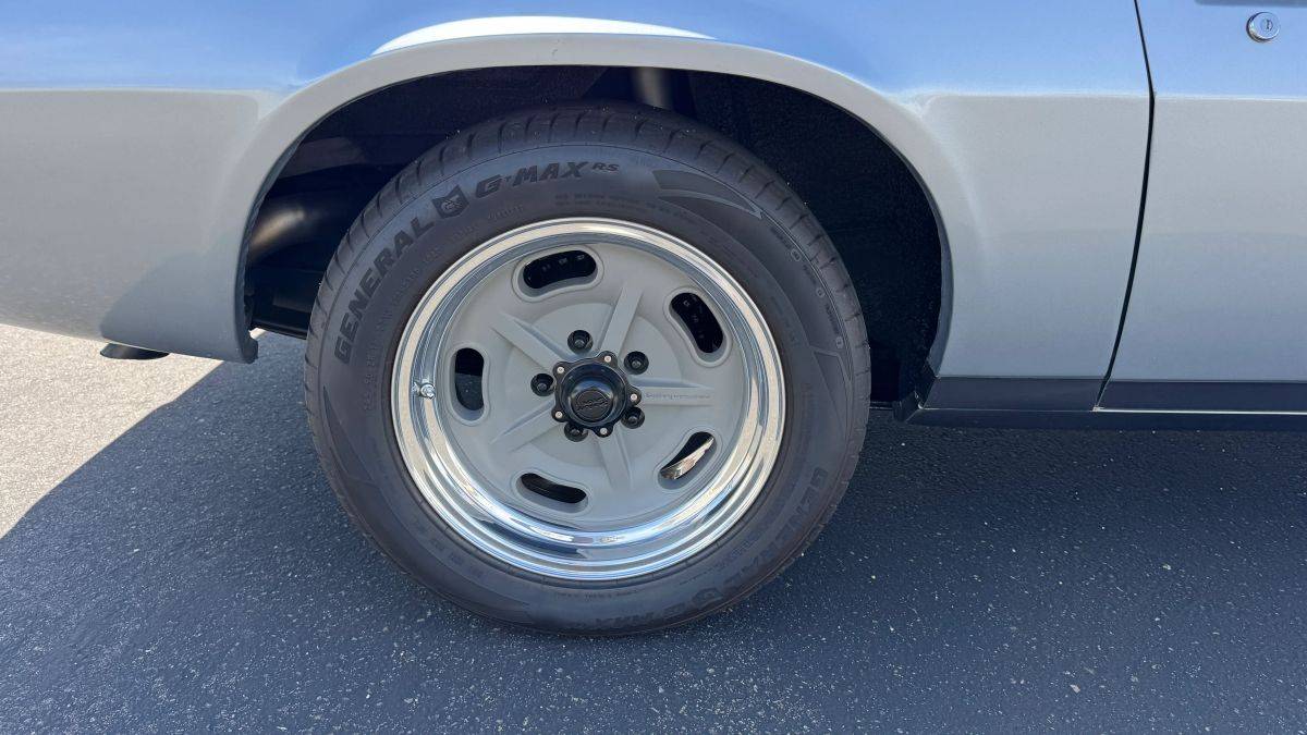 Chevrolet-camaro-1970-silver-22