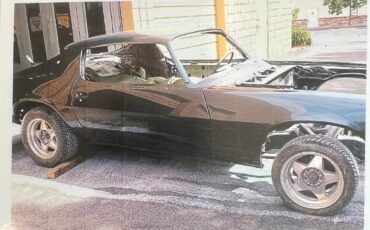 Chevrolet-camaro-1971-grey-1