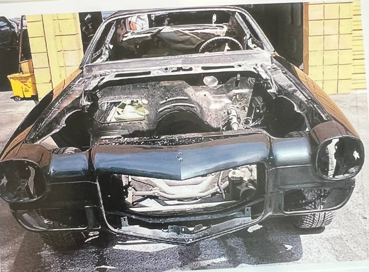 Chevrolet-camaro-1971-grey-4
