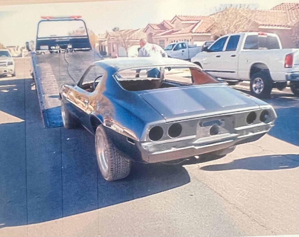 Chevrolet-camaro-1971-grey-5