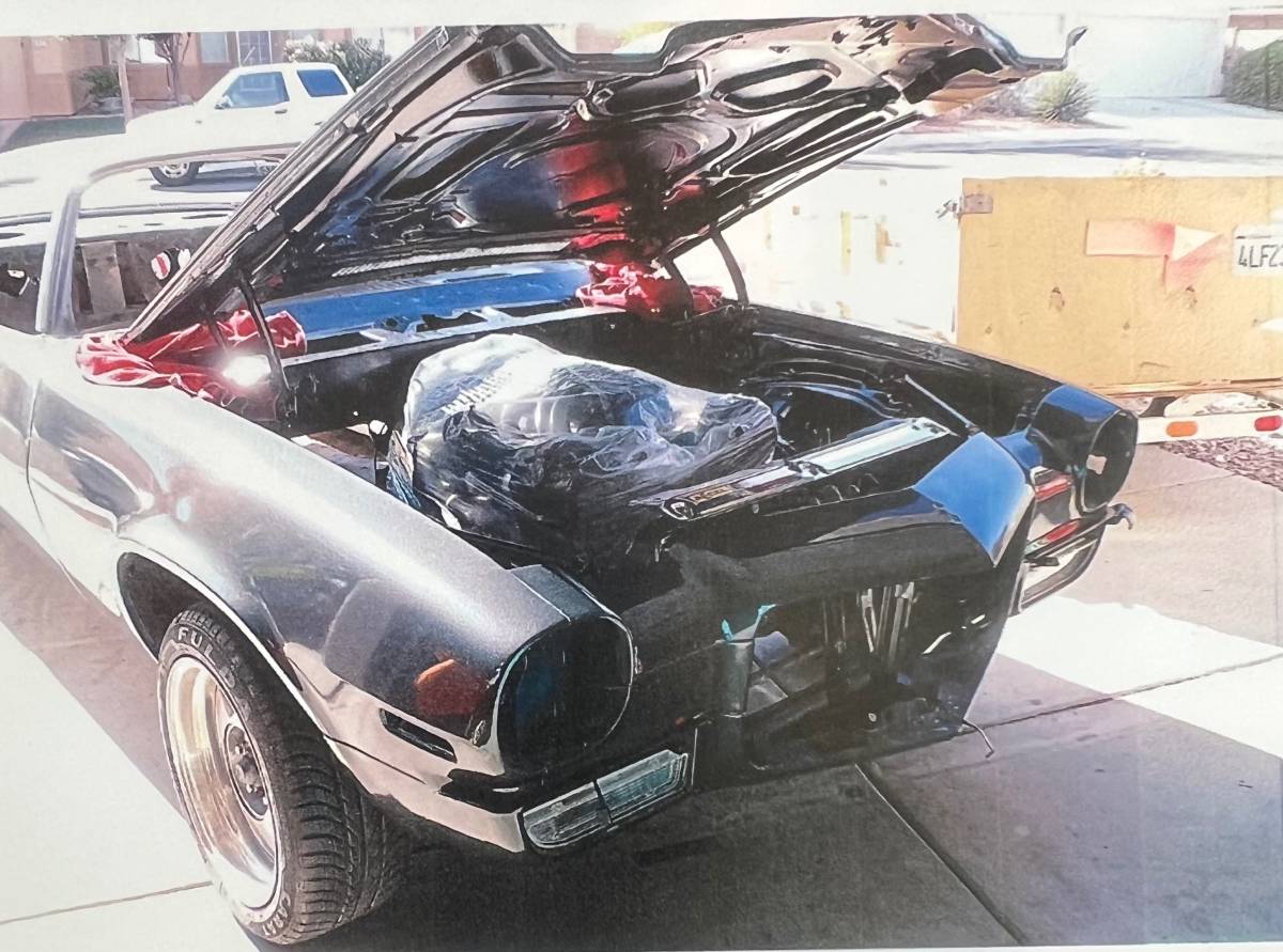 Chevrolet-camaro-1971-grey-8