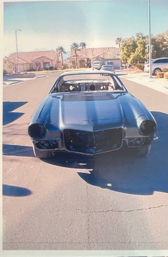 Chevrolet-camaro-1971-grey-9