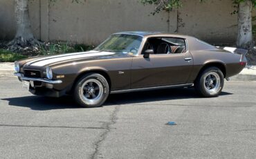 Chevrolet-camaro-1972-brown-1