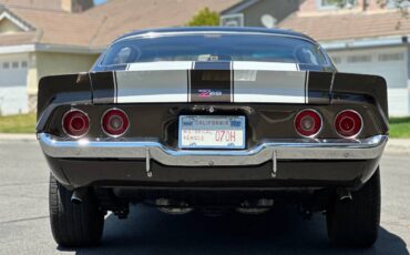 Chevrolet-camaro-1972-brown-3