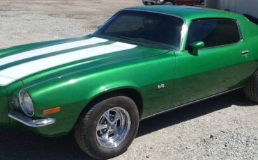 Chevrolet-camaro-1972-green-1
