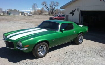 Chevrolet-camaro-1972-green-4