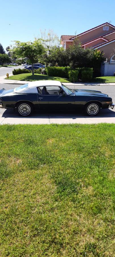 Chevrolet-camaro-1974-green