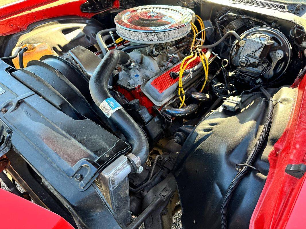 Chevrolet-camaro-1974-red-17