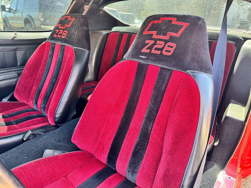 Chevrolet-camaro-1974-red-9