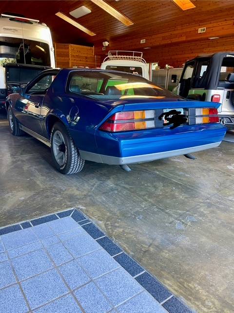 Chevrolet-camaro-1983-blue-1