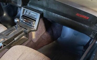 Chevrolet-camaro-1983-blue-8