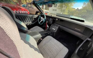Chevrolet-camaro-1988-black-1