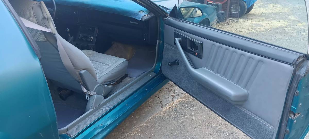 Chevrolet-camaro-1991-blue-6