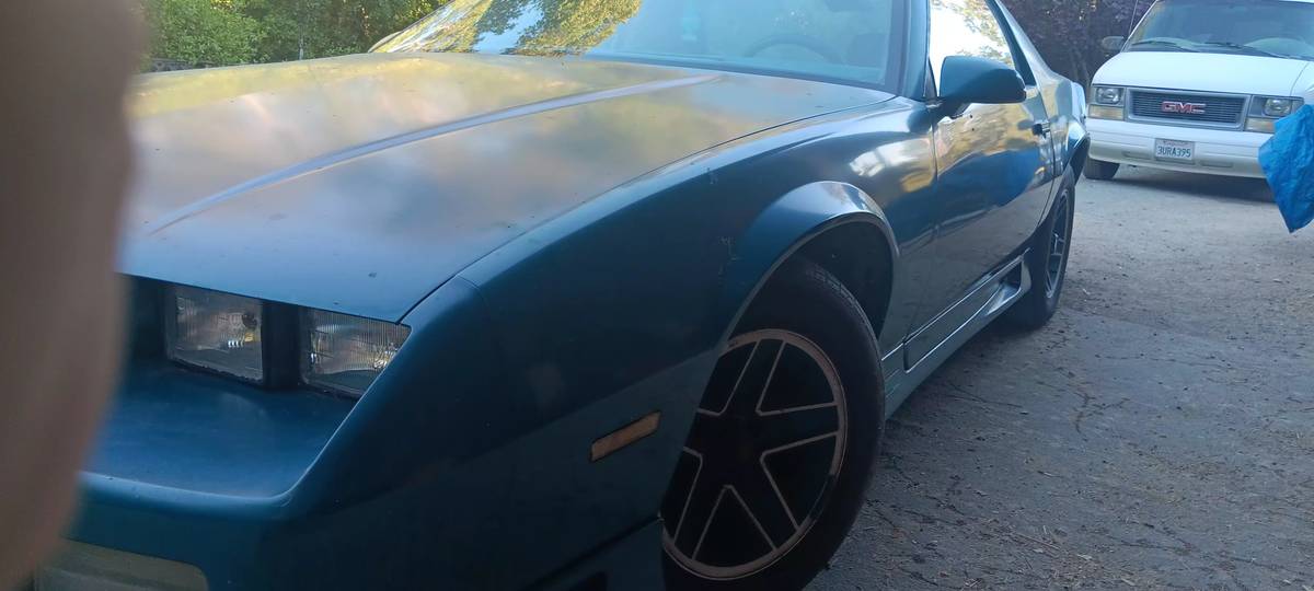 Chevrolet-camaro-1991-blue-9