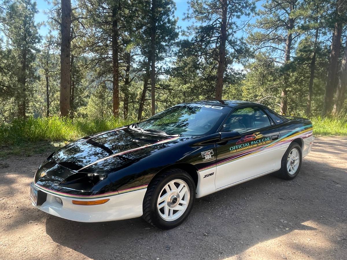 Chevrolet-camaro-1993