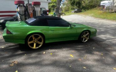 Chevrolet-camaro-iroc-convertible-z28-1988-green-2