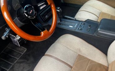 Chevrolet-camaro-iroc-convertible-z28-1988-green-3