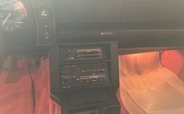 Chevrolet-camaro-iroc-z-28-1986-red-14