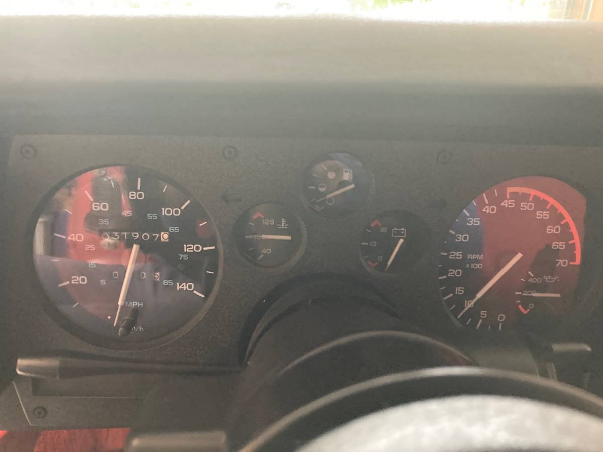 Chevrolet-camaro-iroc-z-28-1986-red-2