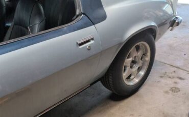 Chevrolet-camaro-lt-1977-14