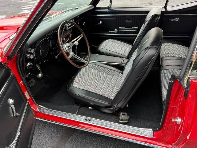 Chevrolet-camaro-rs-1967-red-166
