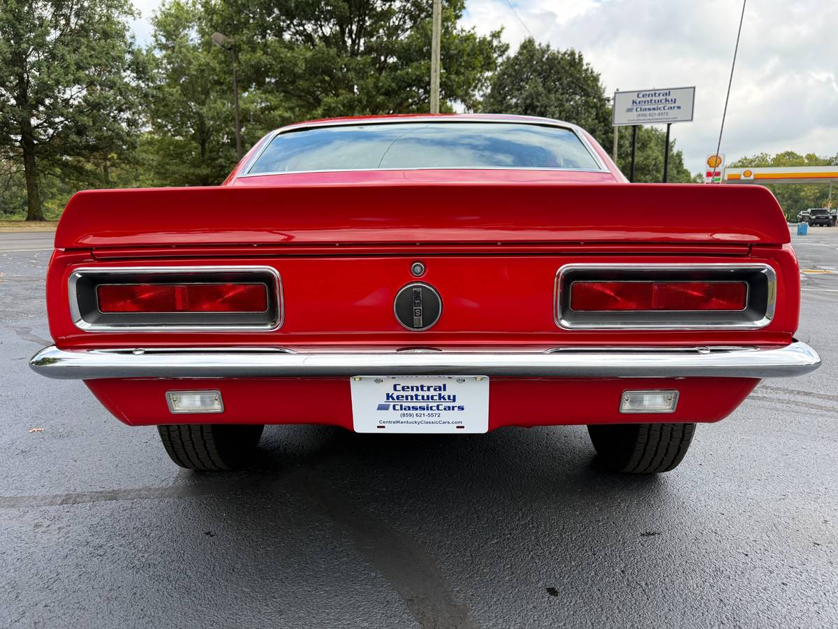 Chevrolet-camaro-rs-1967-red-3