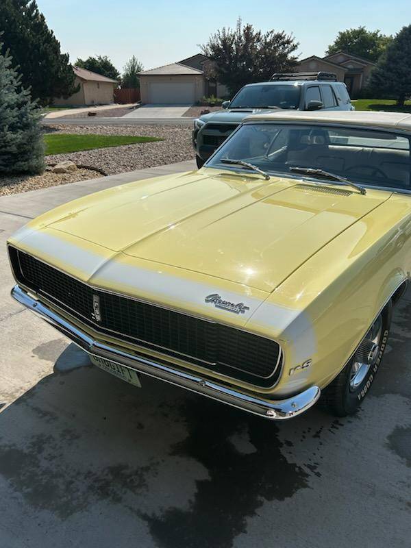 Chevrolet-camaro-rs-1967-yellow-1