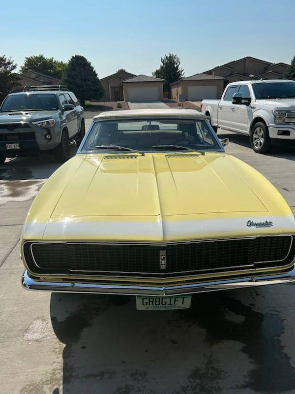 Chevrolet-camaro-rs-1967-yellow-7