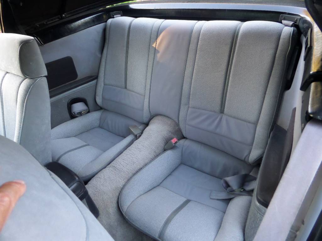 Chevrolet-camaro-rs-1989-black-16