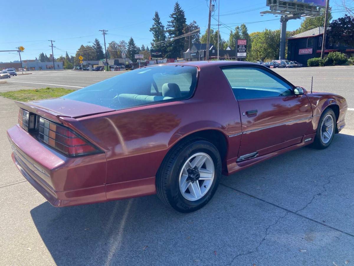 Chevrolet-camaro-rs-2dr-hatchba-1991-6